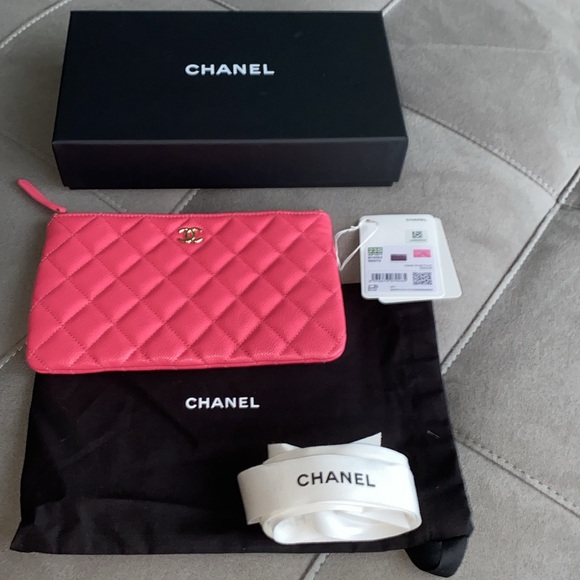 NWT, Chanel Small Pouch in Caviar leather - Picture 10 of 11
